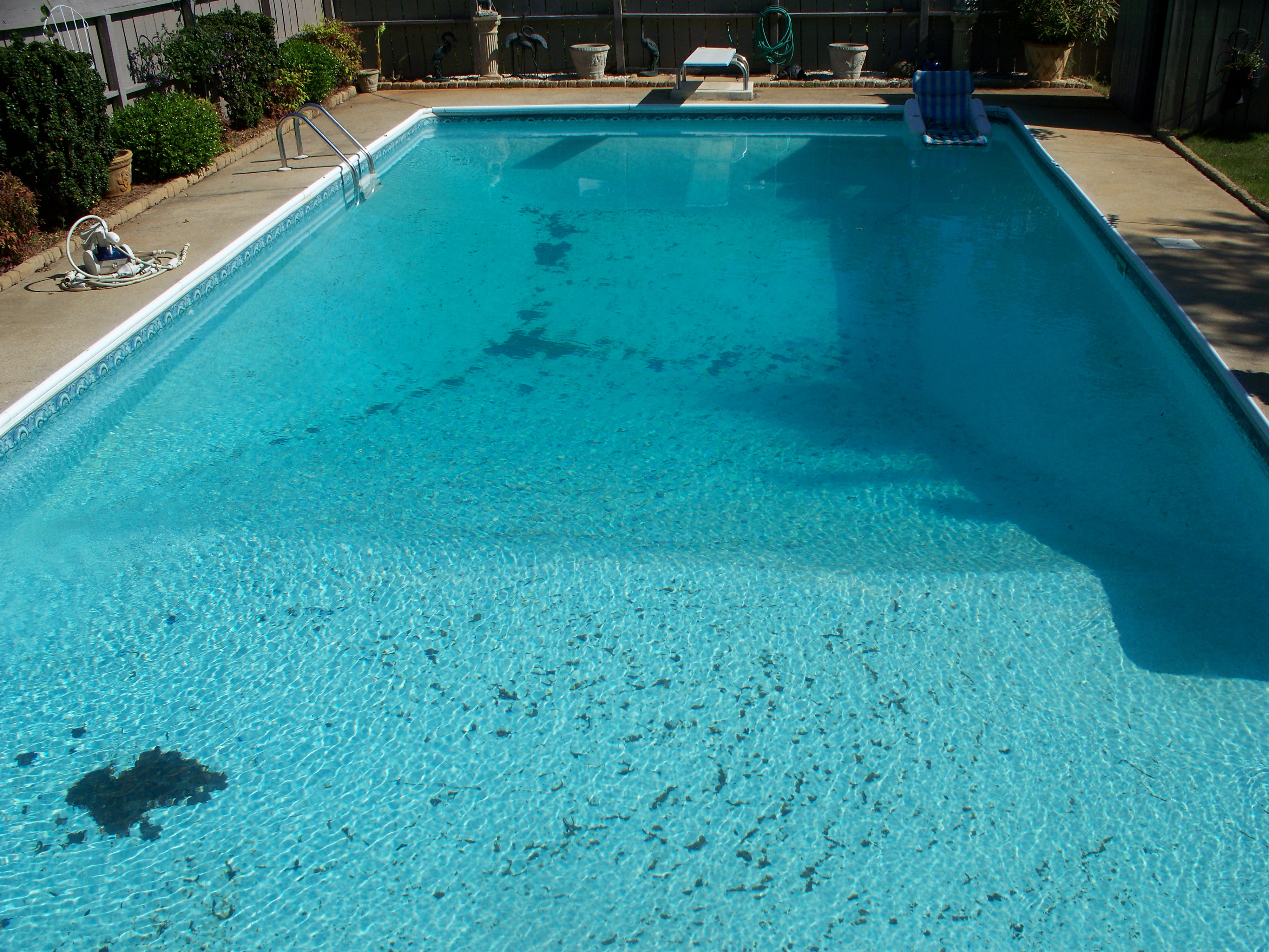 Before: Yarborough pool with heavily stained and worn old liner